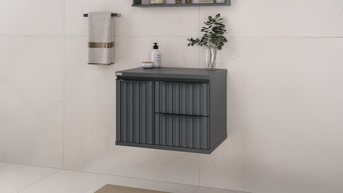 gabinete escuro em banheiro